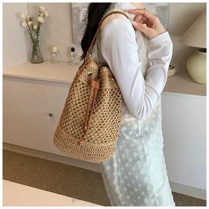 Weaving Bag Women 2024 New Fashion Bucket Bag Summer Niche Hundred Straw Beach Single Shoulder Crossbody Bag