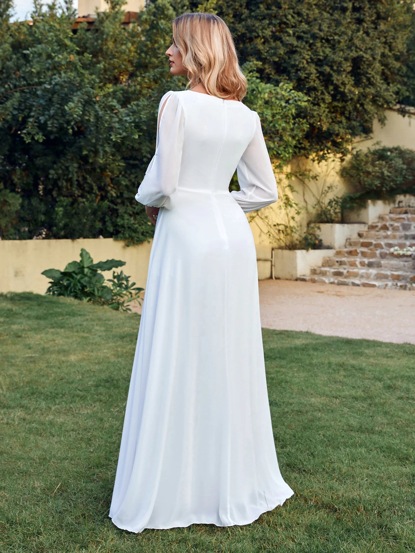 2025 Women Evening Dresses Sexy Deep V-Neck Tulle Full Sleeve Prom Gowns Appliques Empire Pleated A-Line Elegant Bridal Dress
