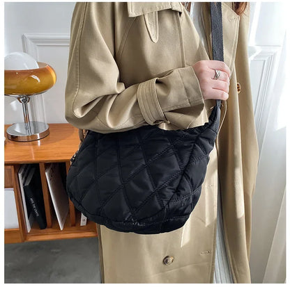Embroidery Crossbody Bags for Women Large Capacity Handbags Shoulder Messenger Bag Female Popular Fashion Hobos Shopper Bag Sac
