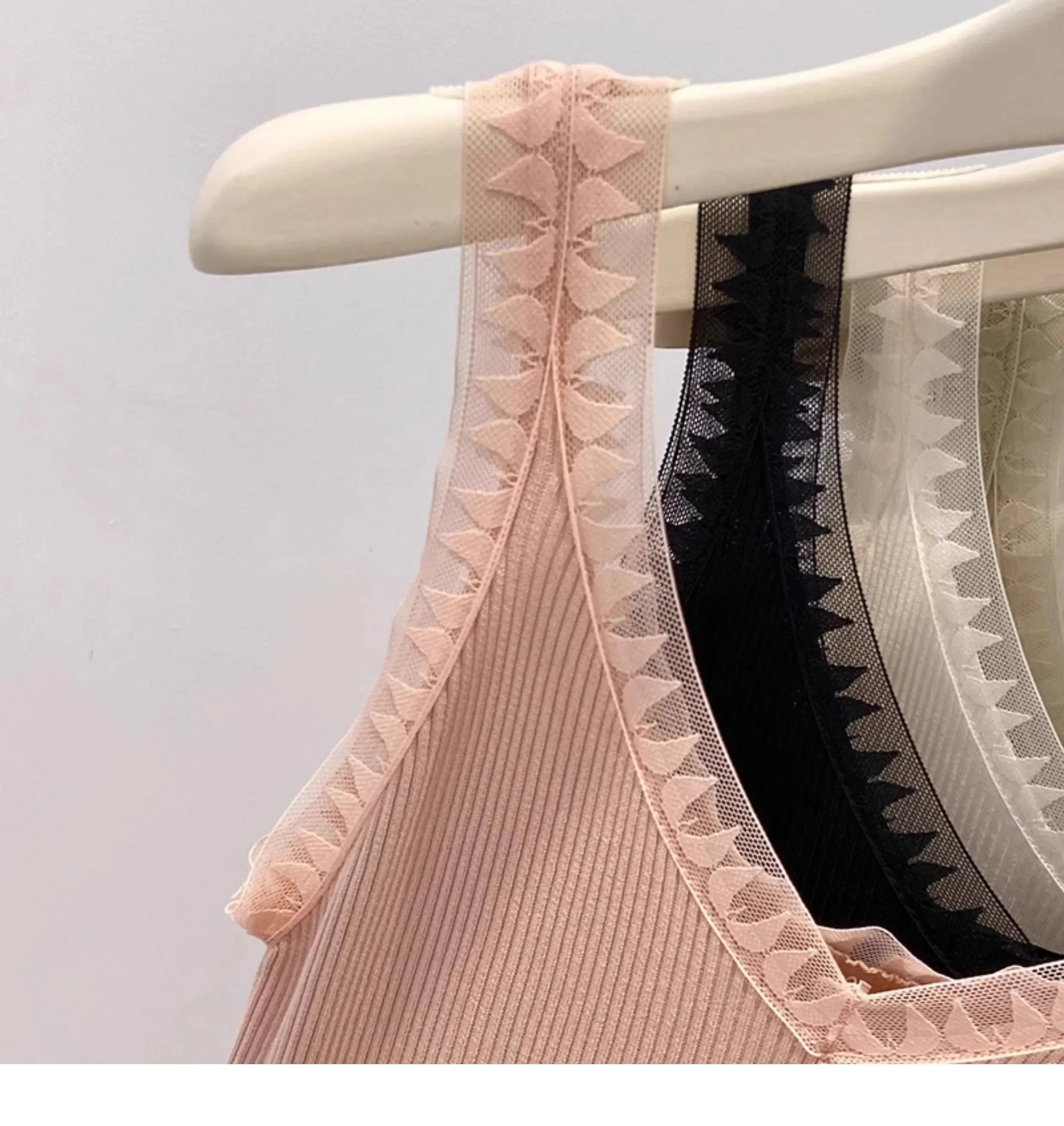 2025 Women Summer Fashion Thin Knitted Undershirt Sleeveless Corset Top Half High Neck Comfortable Breathable Lace Tank Top New