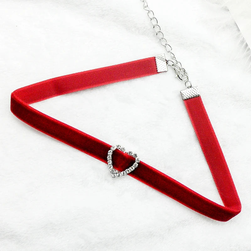 Fashion Lace Necklace For Women Adjustable Elegant Snowfake Strawberry Pendant Velvet Choker Necklace Collar Party Jewelry Gift