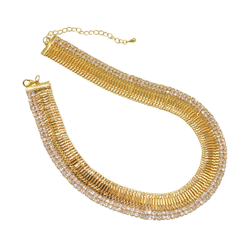 Personalized design, multi-layer metal strap with diamond necklace, European and American sexy collarbone chain, high-end feelin