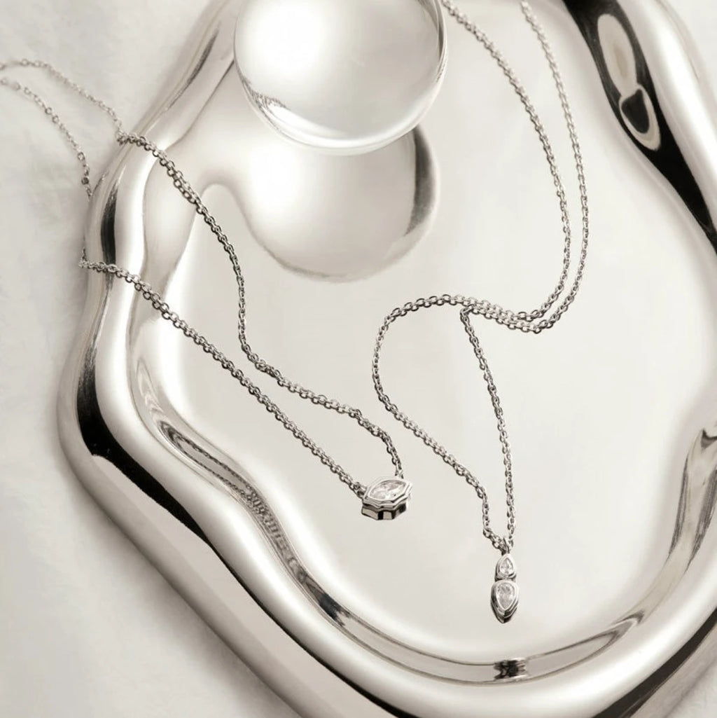 Temperament High Quality Necklaces for Women New Fashion Delicate Sweet Design Clavicle Chain Party Jewelry Gift