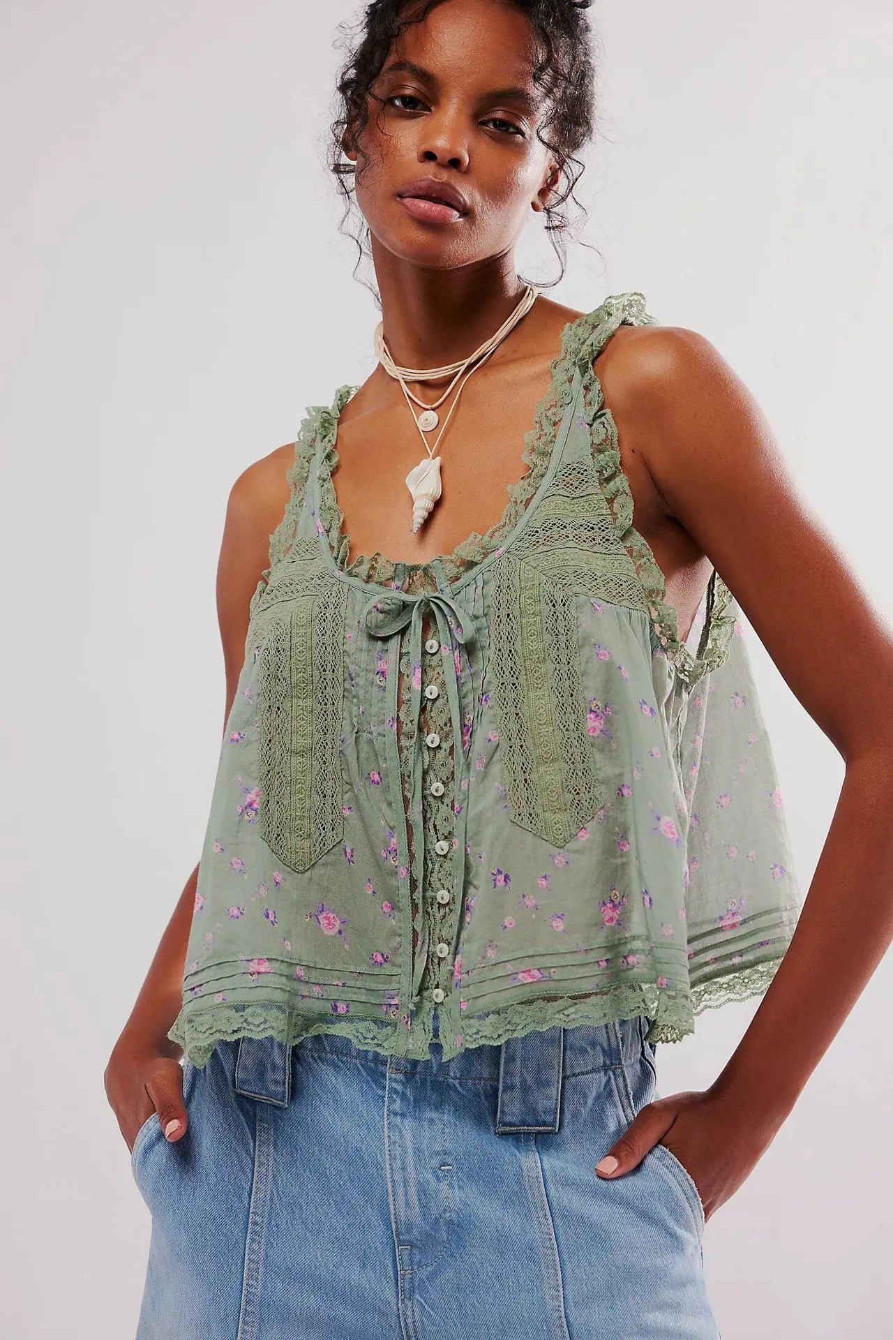 Women Sexy Crop Tops Sleeveless Boho Free Style Tank Tops Splice Lace Hippie Tops Button Down Summer Caimis Tee Top Female Cloth
