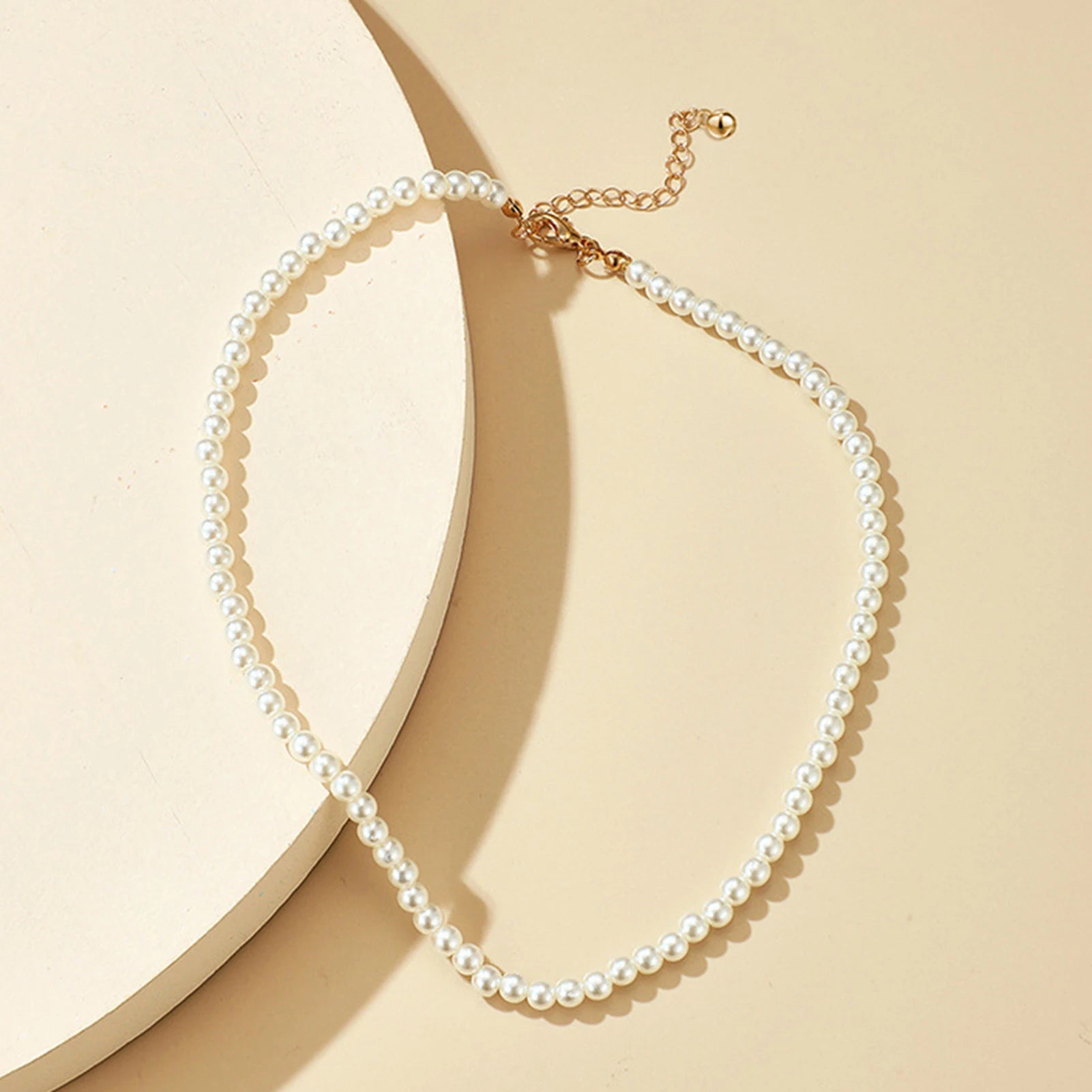 Women's Pearl Clavicle Necklaces All-Match Pearl Romantic Clavicle Necklace for Birthday Stage Party Show