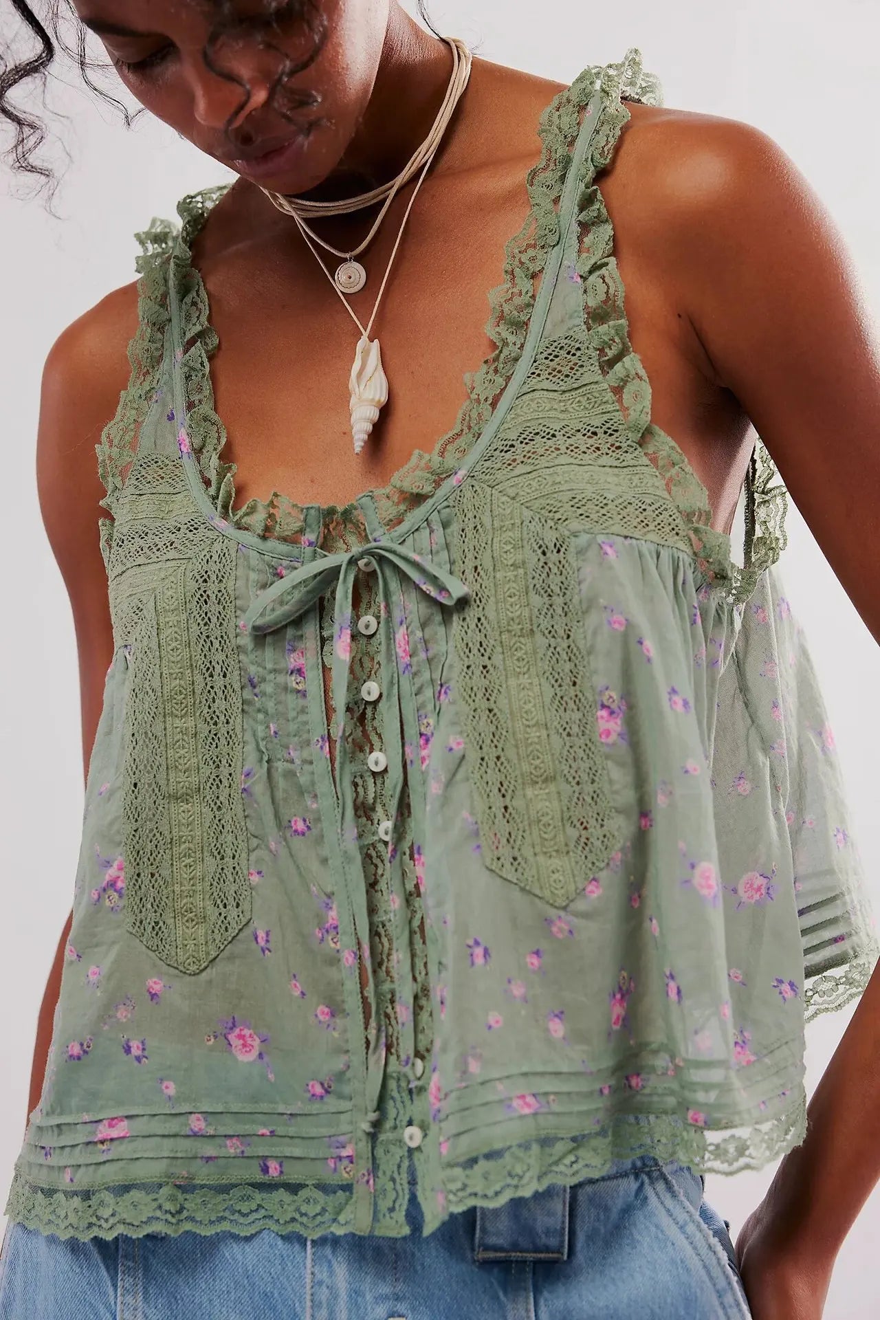 Women Sexy Crop Tops Sleeveless Boho Free Style Tank Tops Splice Lace Hippie Tops Button Down Summer Caimis Tee Top Female Cloth