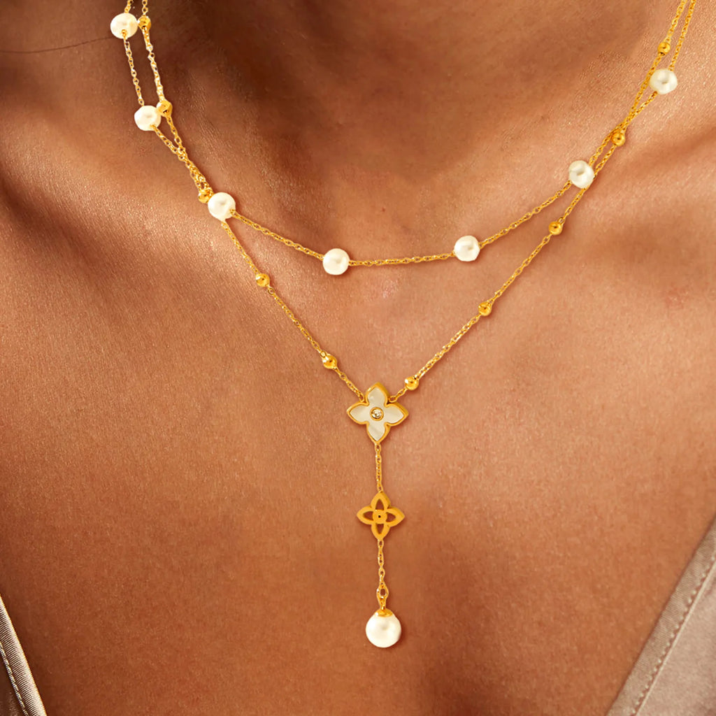 Women's fashion necklace Simple and elegant style double necklace pearl clover pendant inlaid shell Suitable for daily wear
