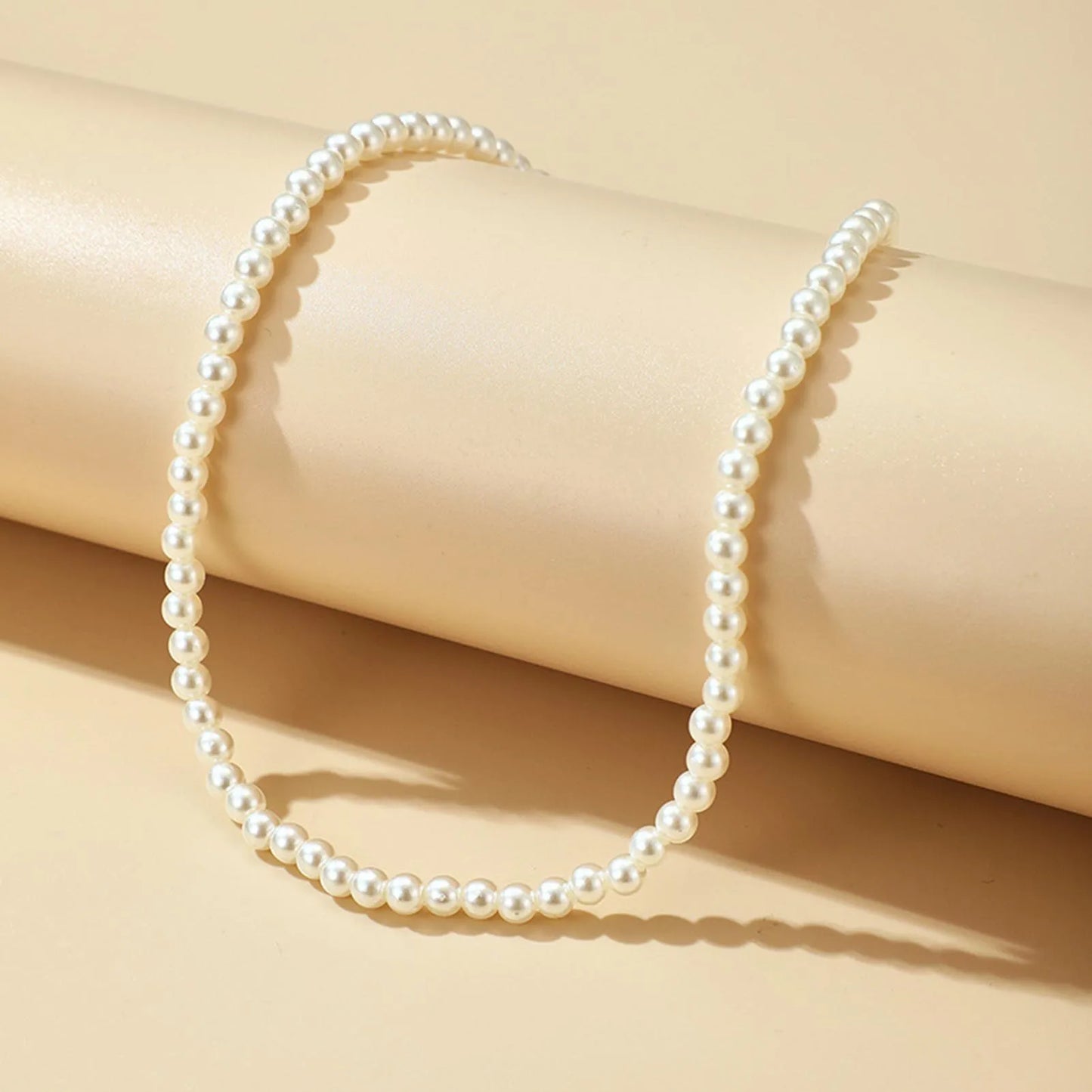 Women's Pearl Clavicle Necklaces All-Match Pearl Romantic Clavicle Necklace for Birthday Stage Party Show