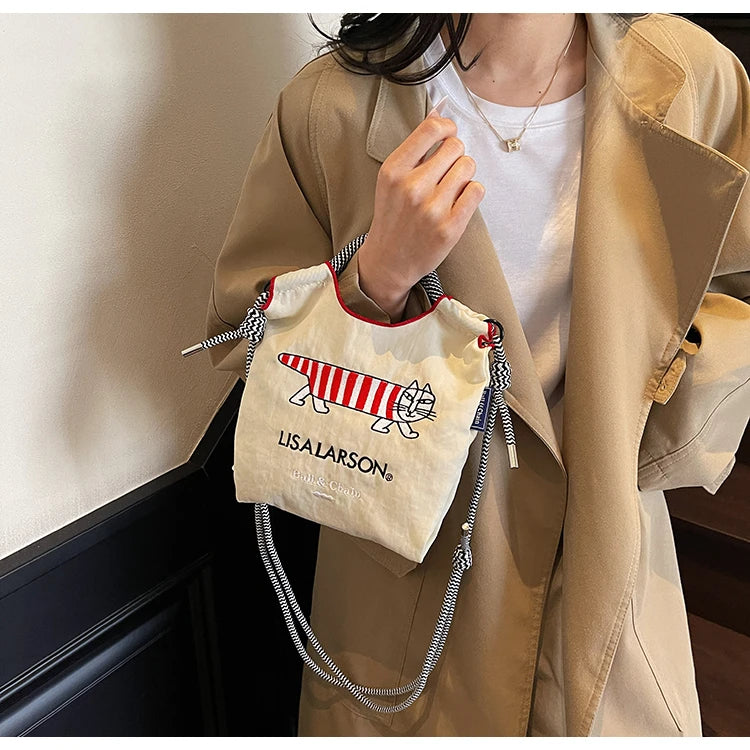 Embroidered canvas bag for women; light single shoulder bag for spring and summer; cross-body handbag.